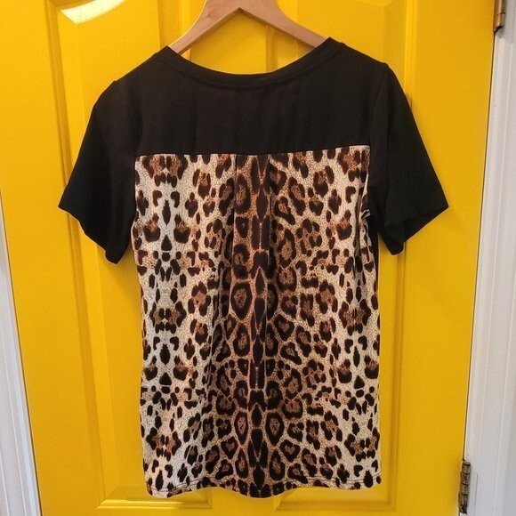 Blooming Jelly Black and Leopard Print Tee - Picture 4 of 11